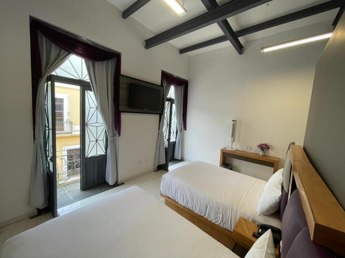 Hotel Alhaja Puebla Buitenkant foto