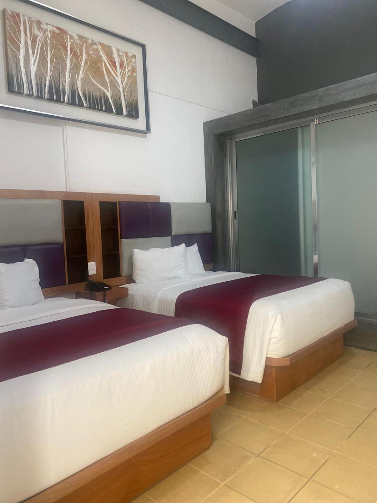 Hotel Alhaja Puebla Buitenkant foto